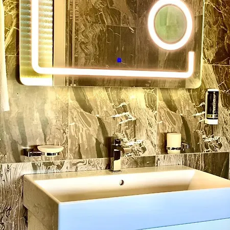 מלון Diamond Plazhi San Pietro